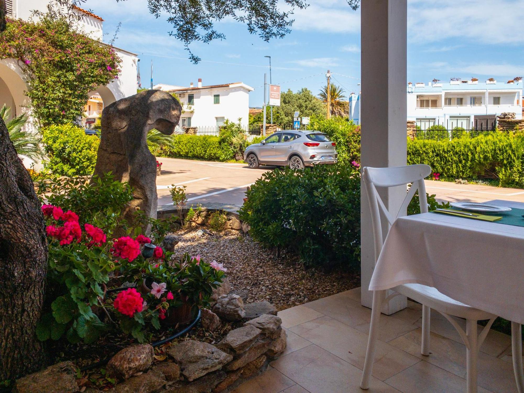 Hotel Donatella Posada  Exterior photo